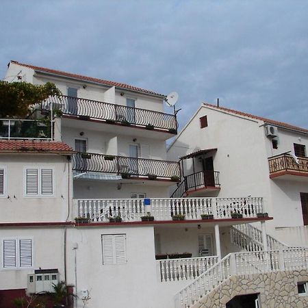 Apartments Mato Vis Exterior photo