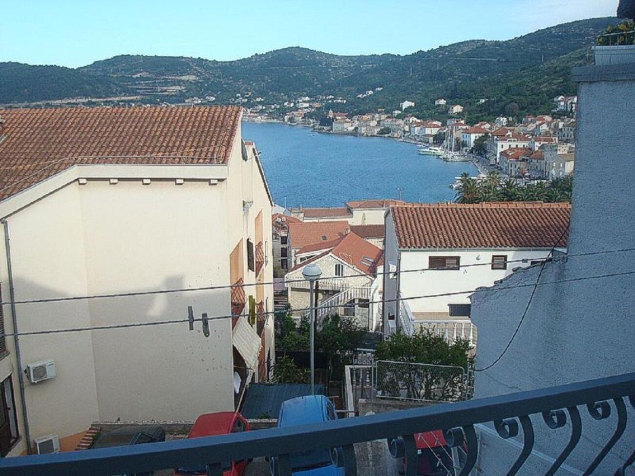Apartments Mato Vis Exterior photo